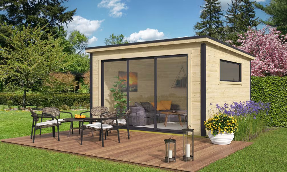 Holzpoolhaus Flachdach Finéo 2 Bohlen 28mm – 14,44m² Innenraum