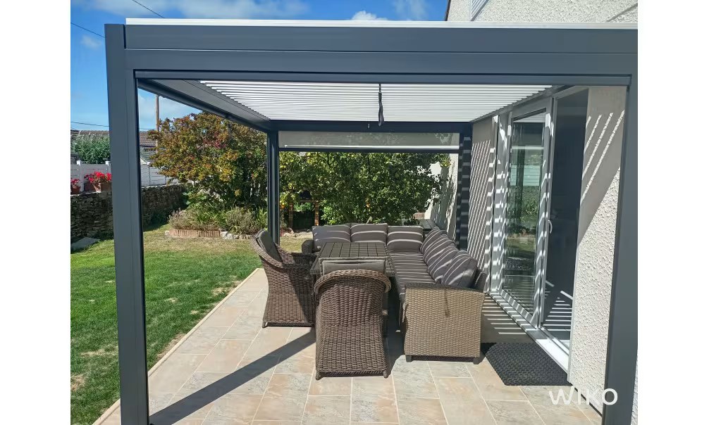 Manuelle bioklimatische Aluminium-Pergola Chenonceau 3x3m 33N anthrazit – Bild 4